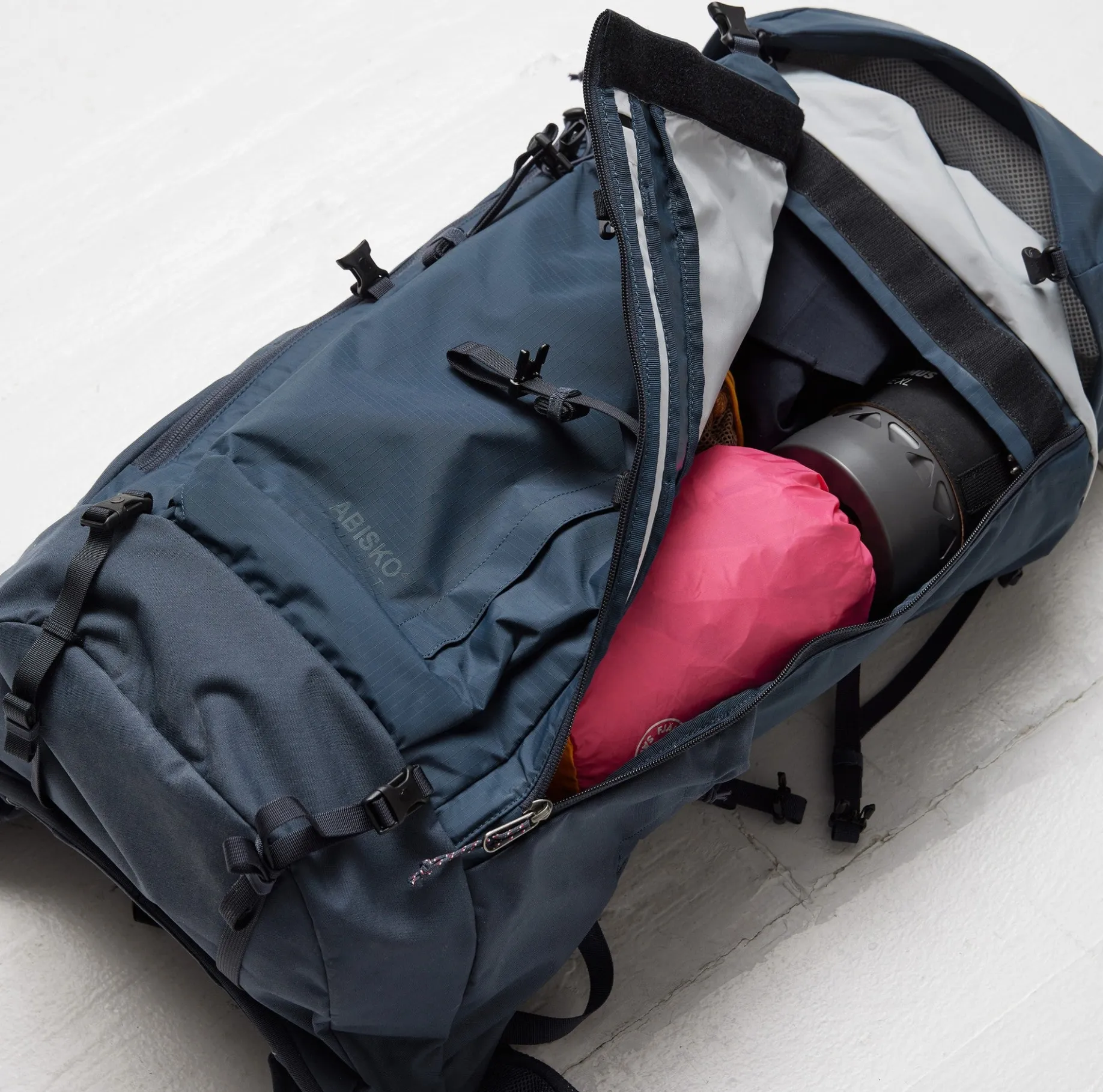 Abisko Friluft 35 S/M - Trekkingrucksack 64 cm (navy)