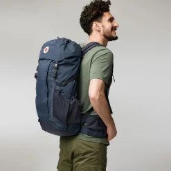 Abisko Hike 35 - Trekkingrucksack 60 cm (navy, M/L)