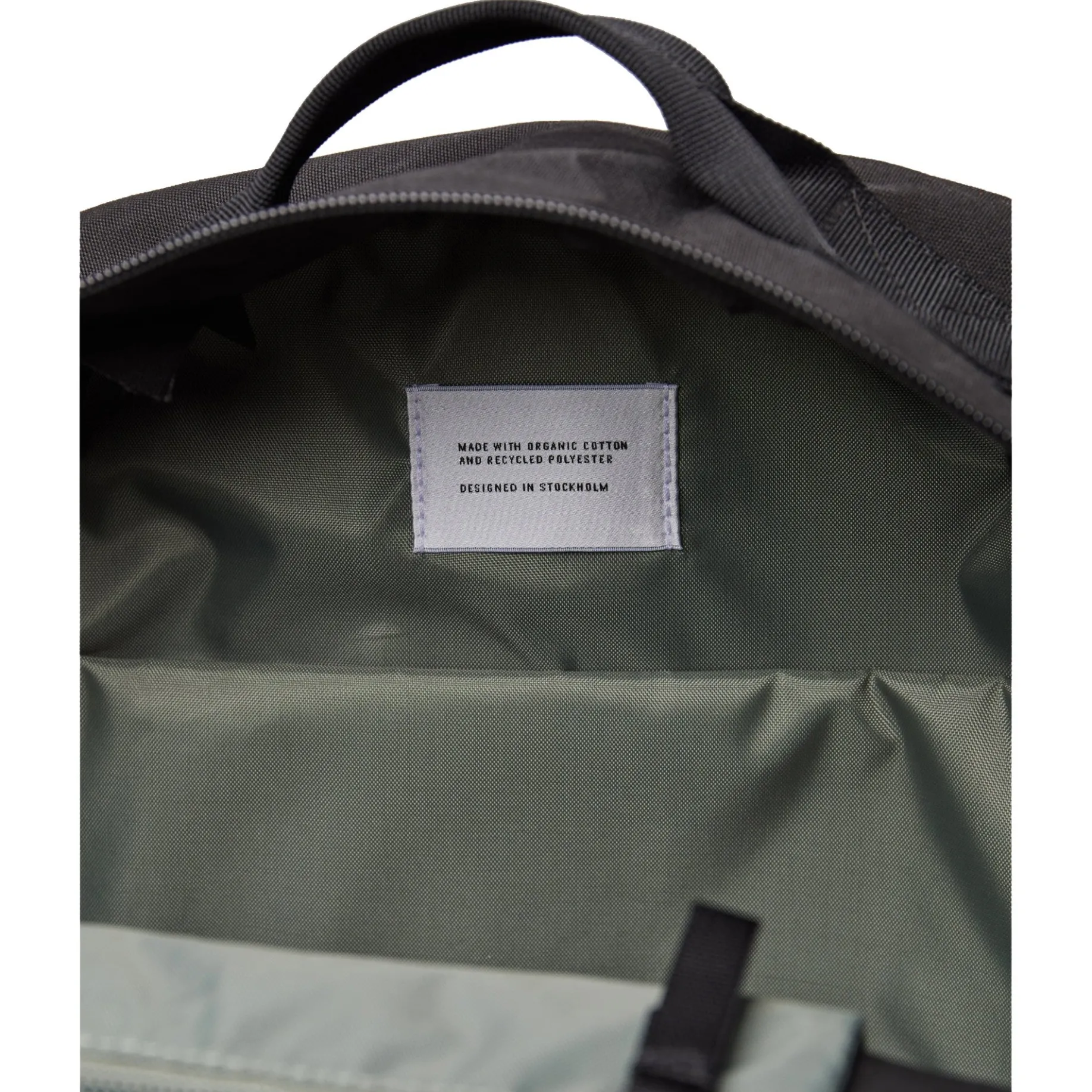 August - Rucksack 13" 40 cm (black with black webbing)