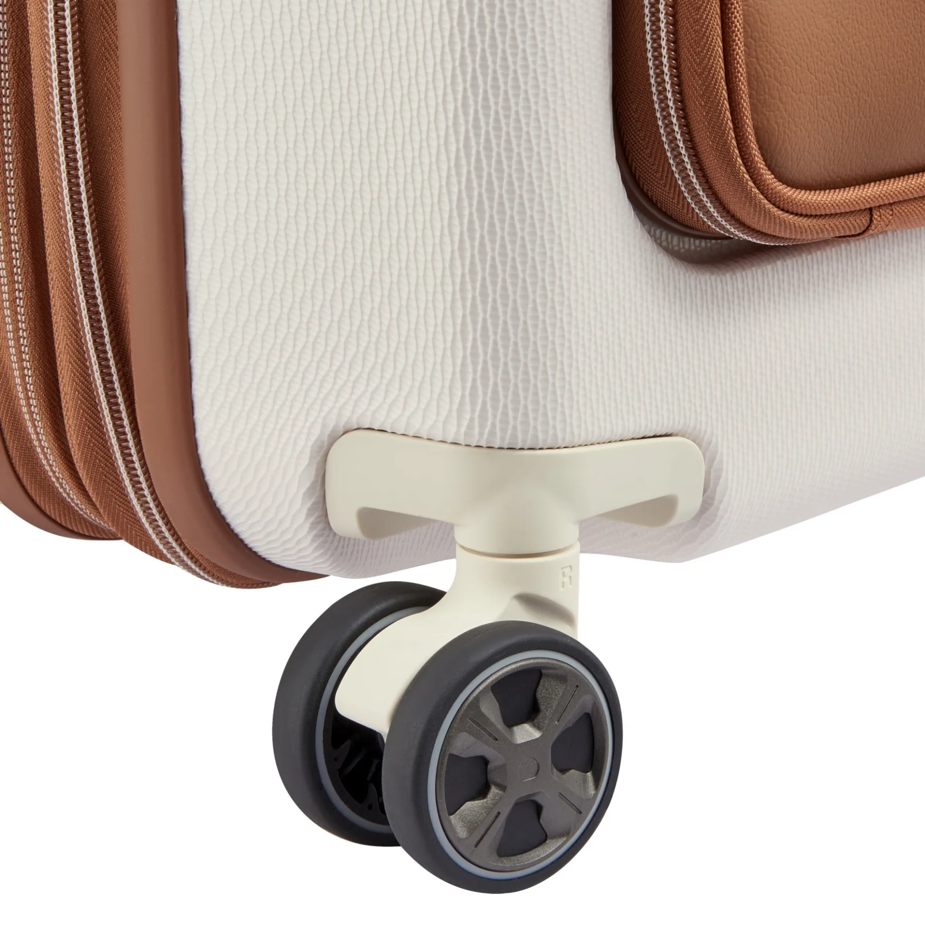 Chatelet Air 2.0 - 4-Rollen-Kabinentrolley 55 cm erw. 14" USB (angora)