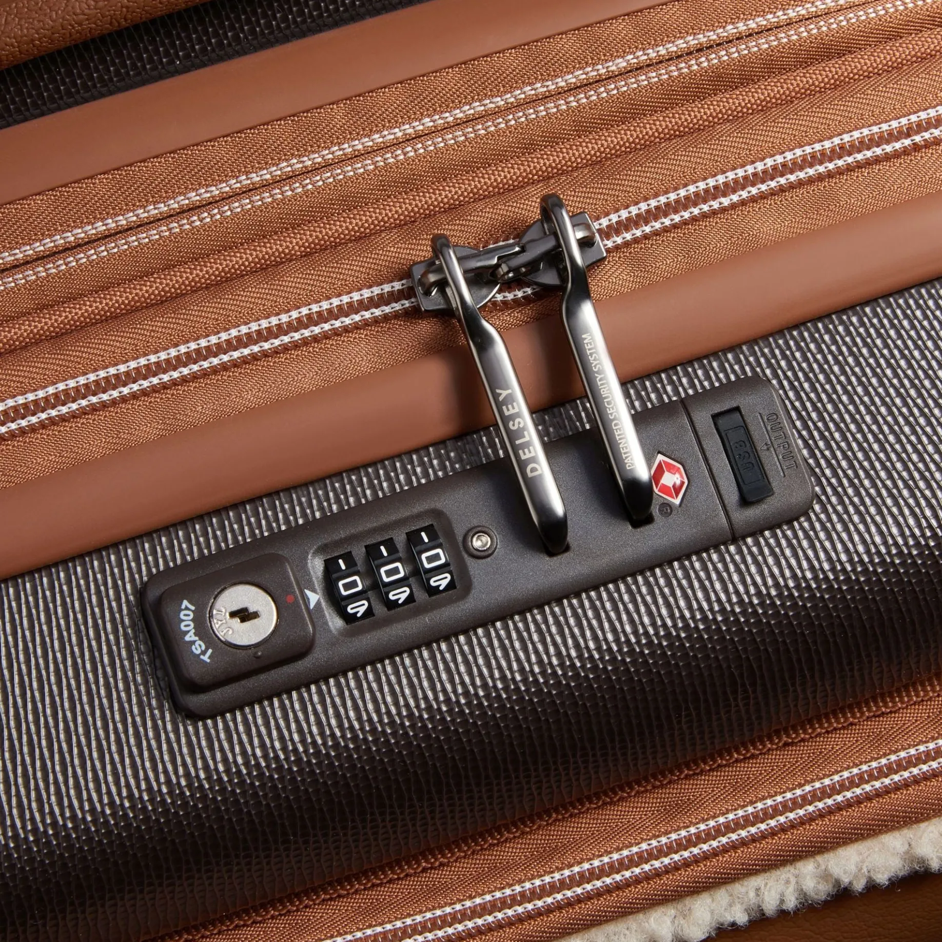 Chatelet Air 2.0 - 4-Rollen-Kabinentrolley 55 cm erw. 14" USB (braun)