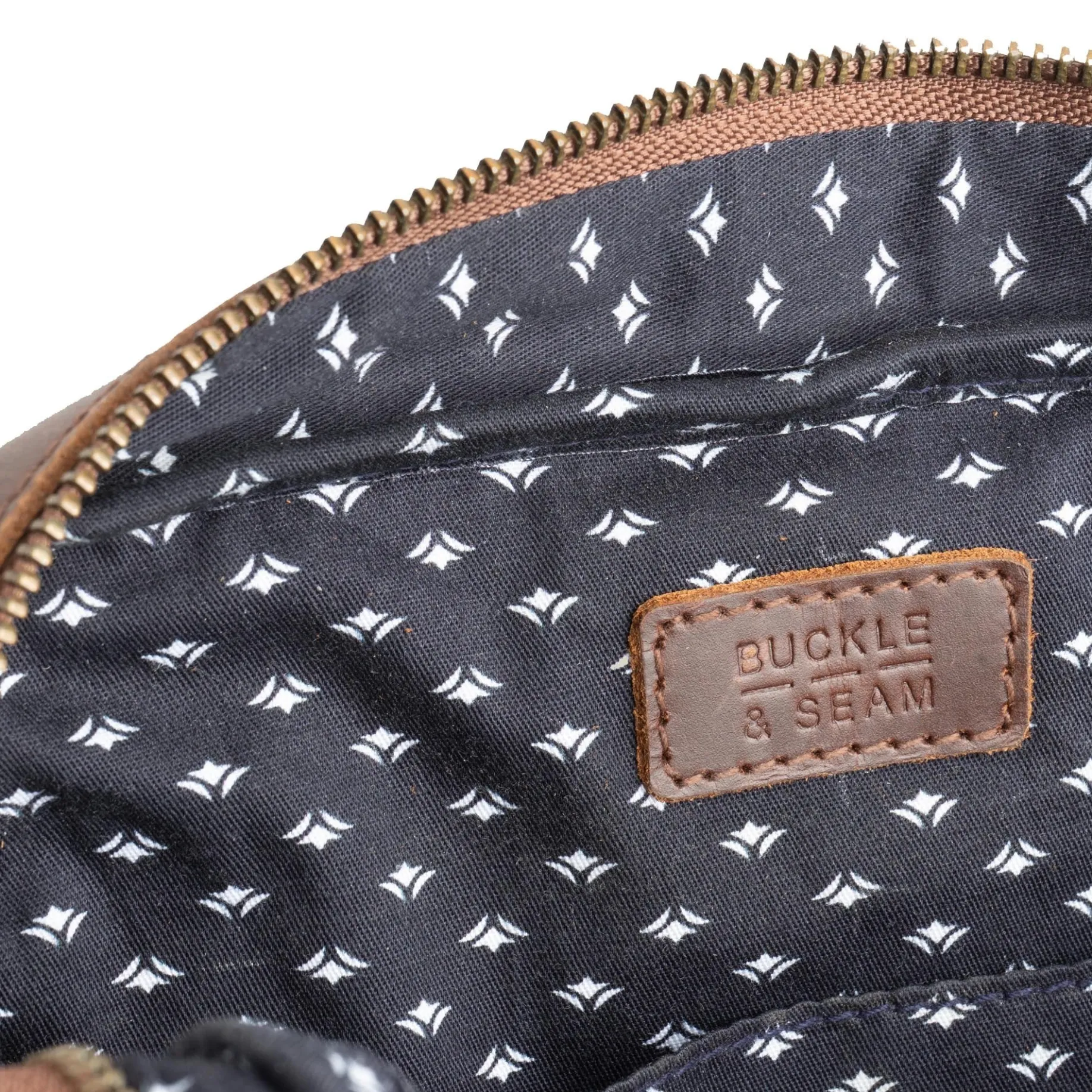 Collector - Umhängetasche 23 cm (brown-dots)