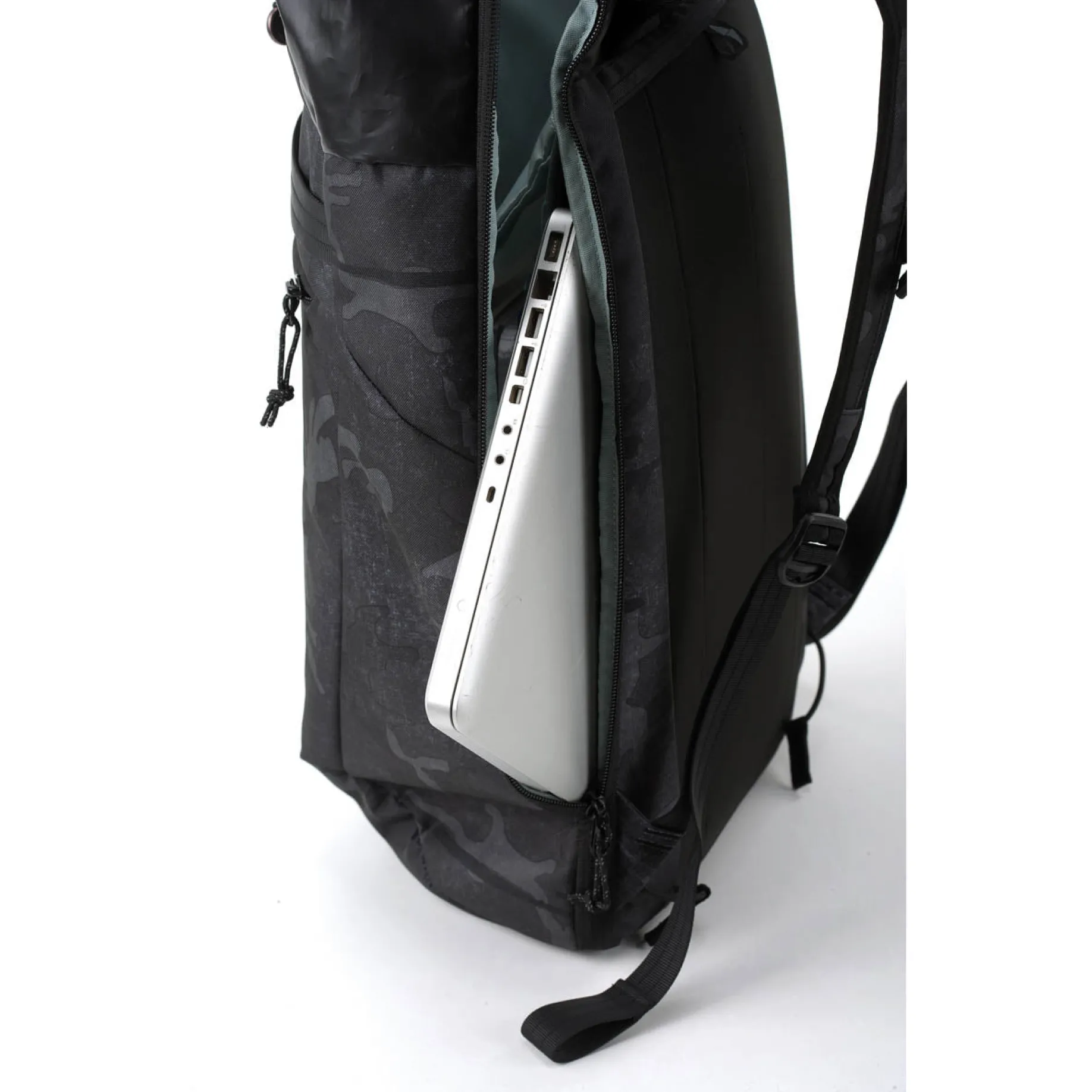 Fuse 24 - Rucksack 44 cm (forged camo)