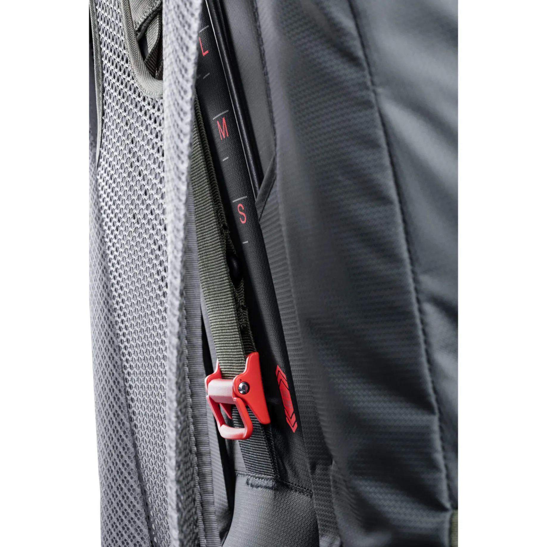 Futura Air Trek 50 + 10 - Trekkingrucksack 75 cm erw. (black-graphite)