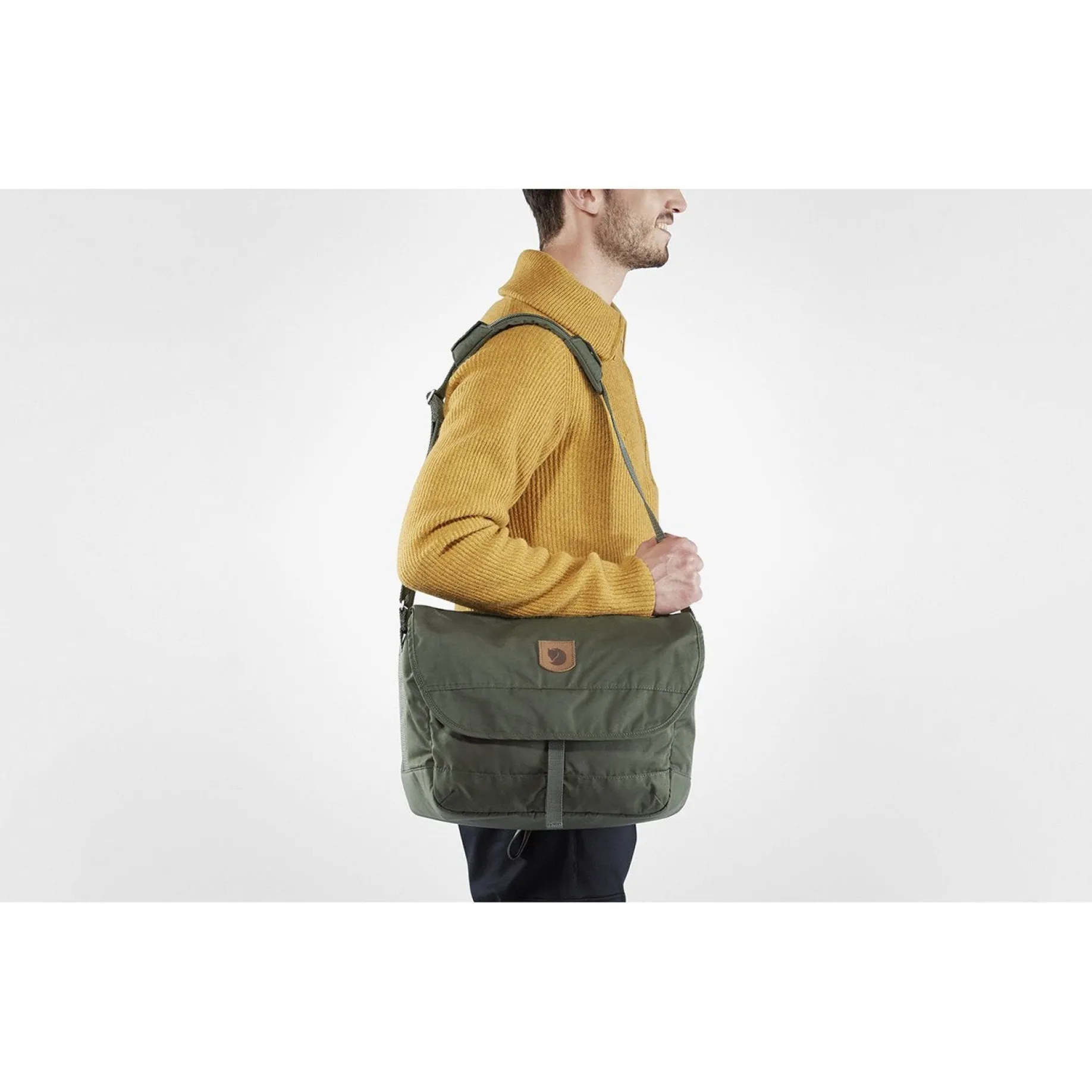 Greenland Shoulder Bag - Schultertasche 39 cm (deep forest)