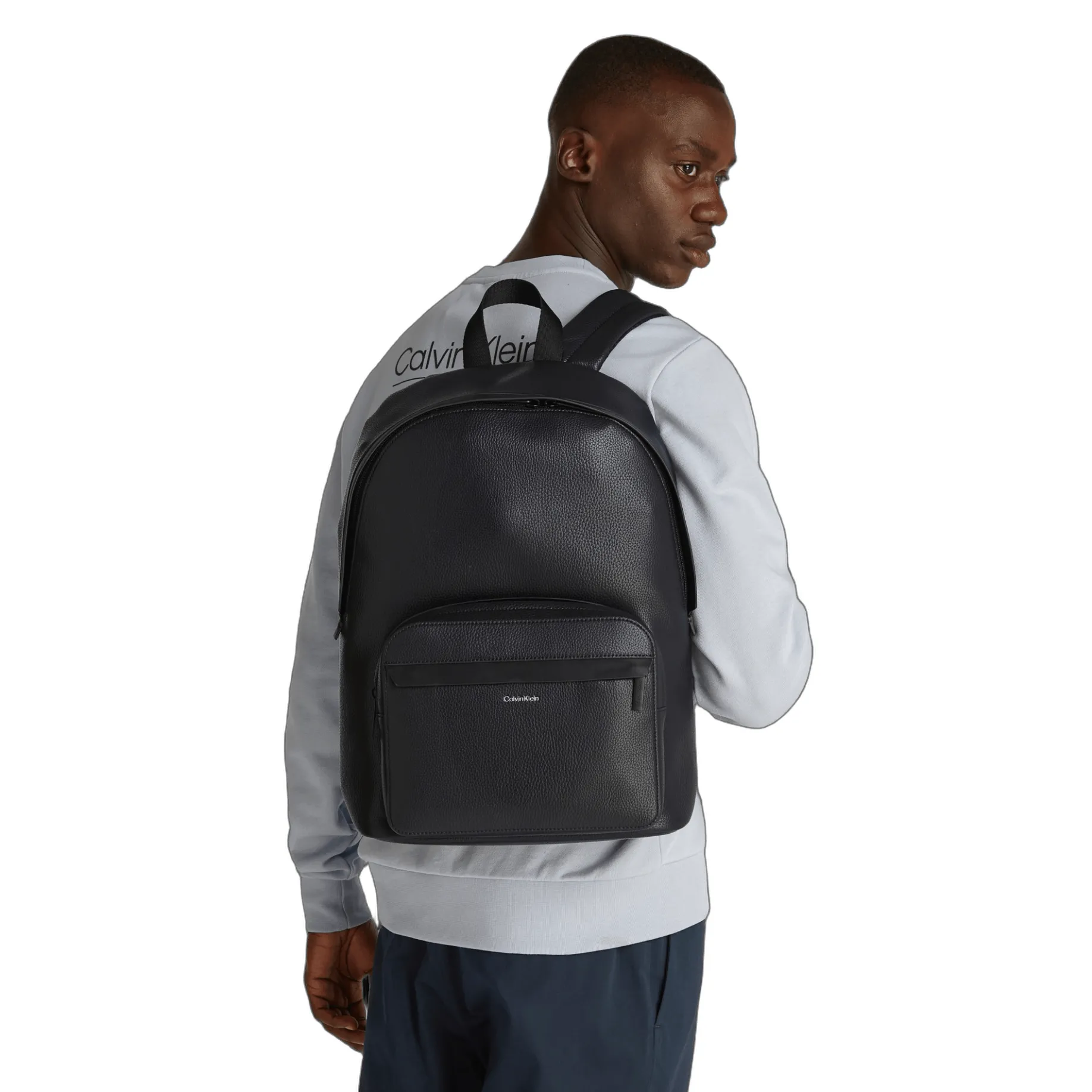 Must Round - Rucksack 15" 41 cm (ck black)