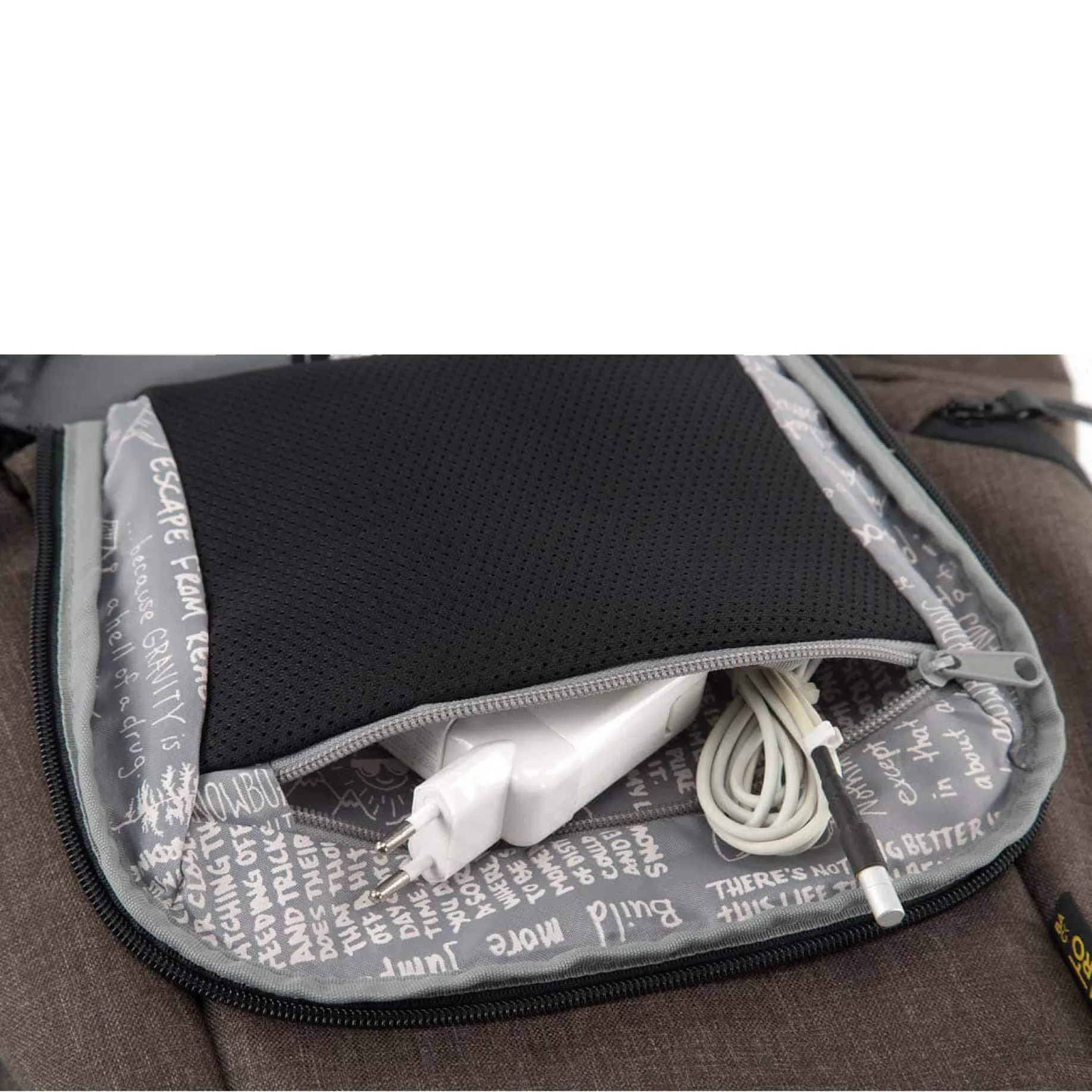 Nikuro - Laptoprucksack 49 cm (burnt olive)