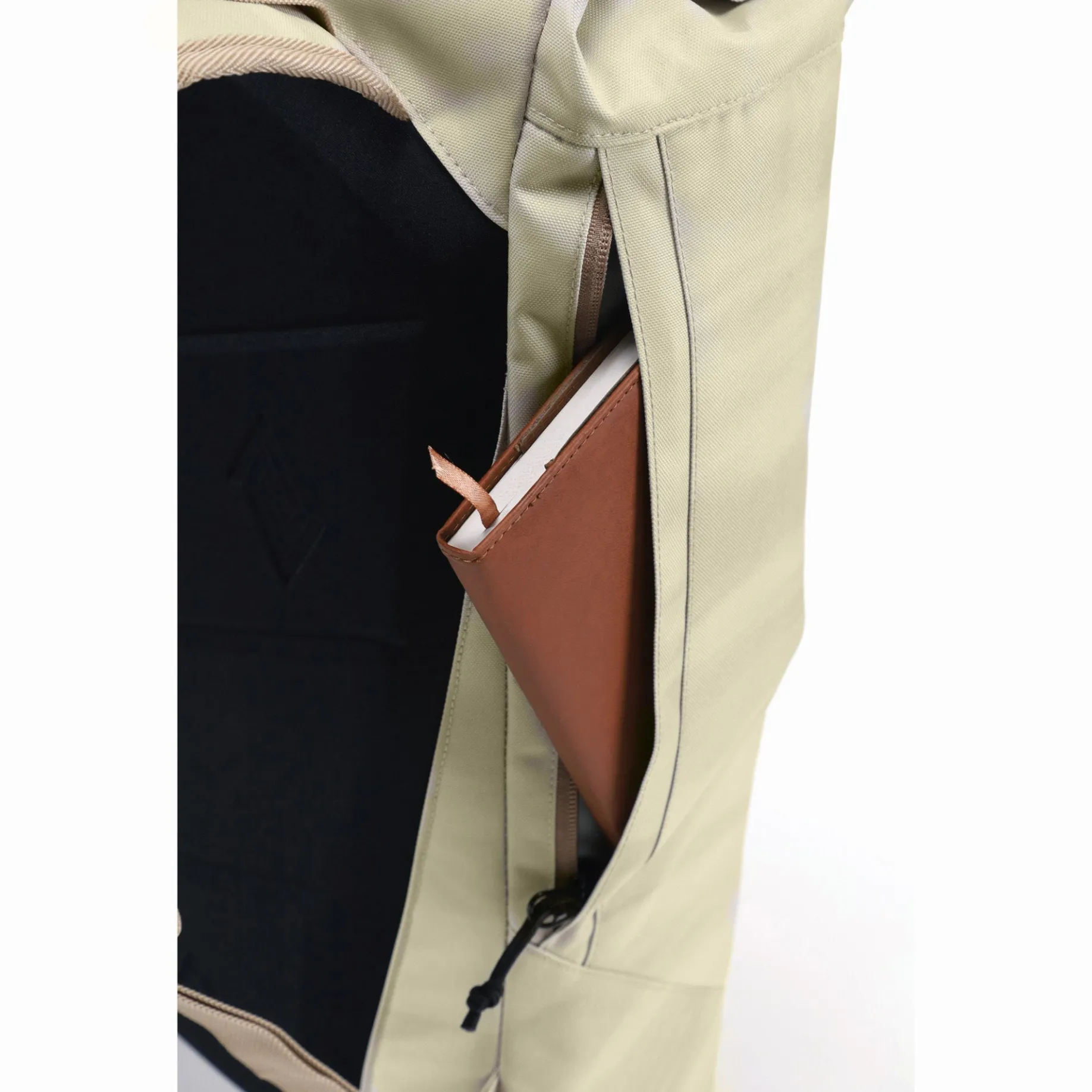 Scrambler - Laptoprucksack 15" 47 cm (dune)