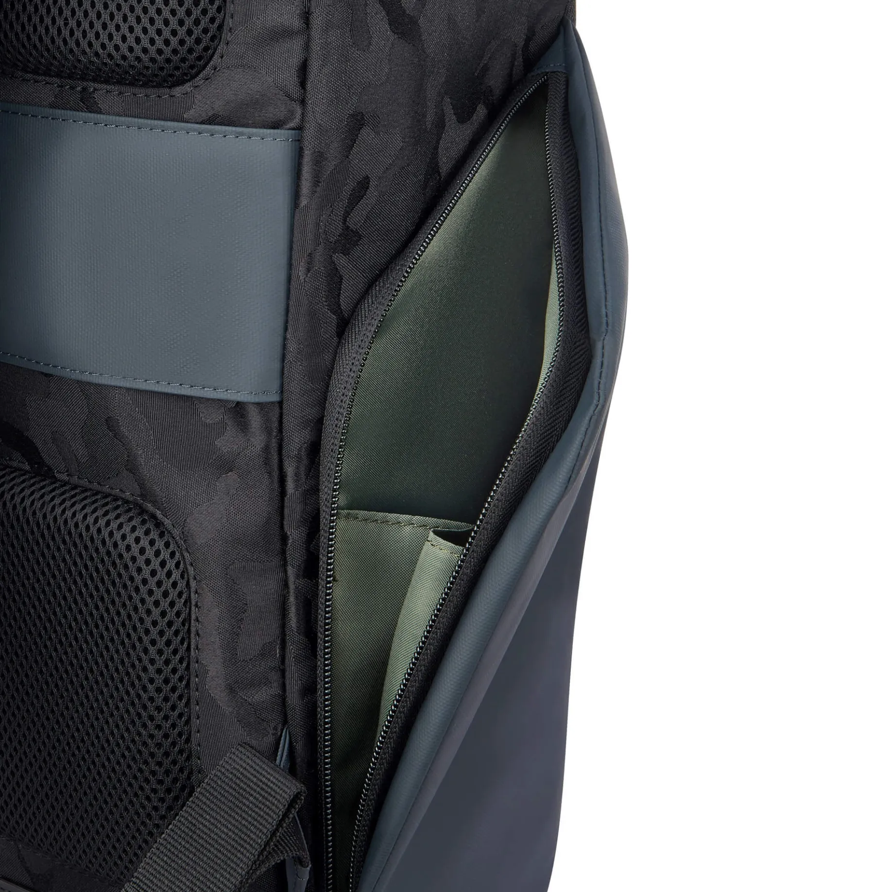 Securflap - Rucksack 15" 45.5 cm RFID (schwarz army)