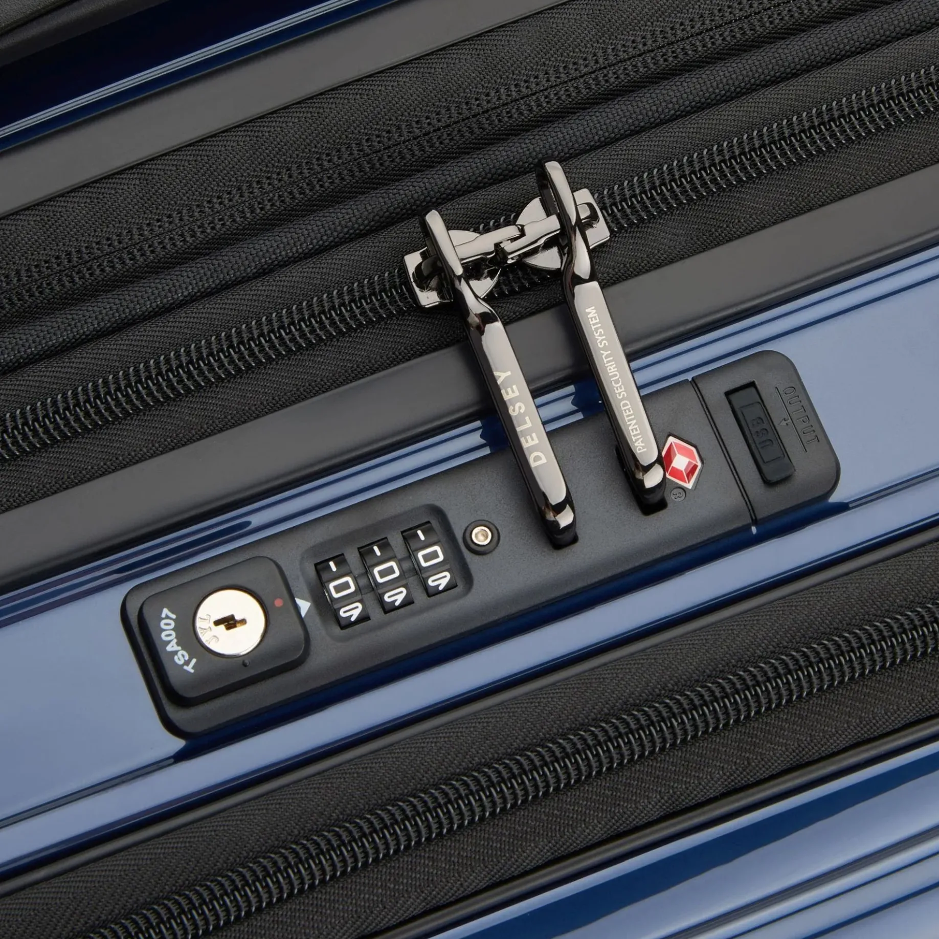 Shadow 5.0 - 4-Rollen-Kabinentrolley mit Vortasche S 55 cm erw. USB (marineblau)