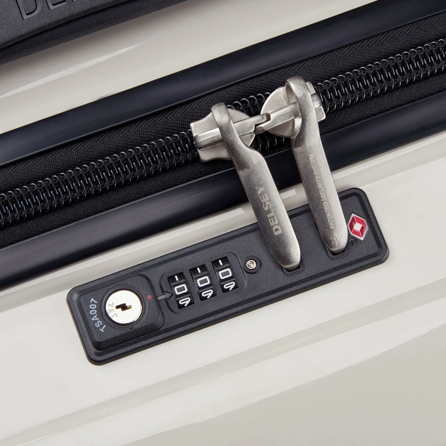 Shadow 5.0 Trunk - 4-Rollen-Trolley 80 cm (elfenbein)