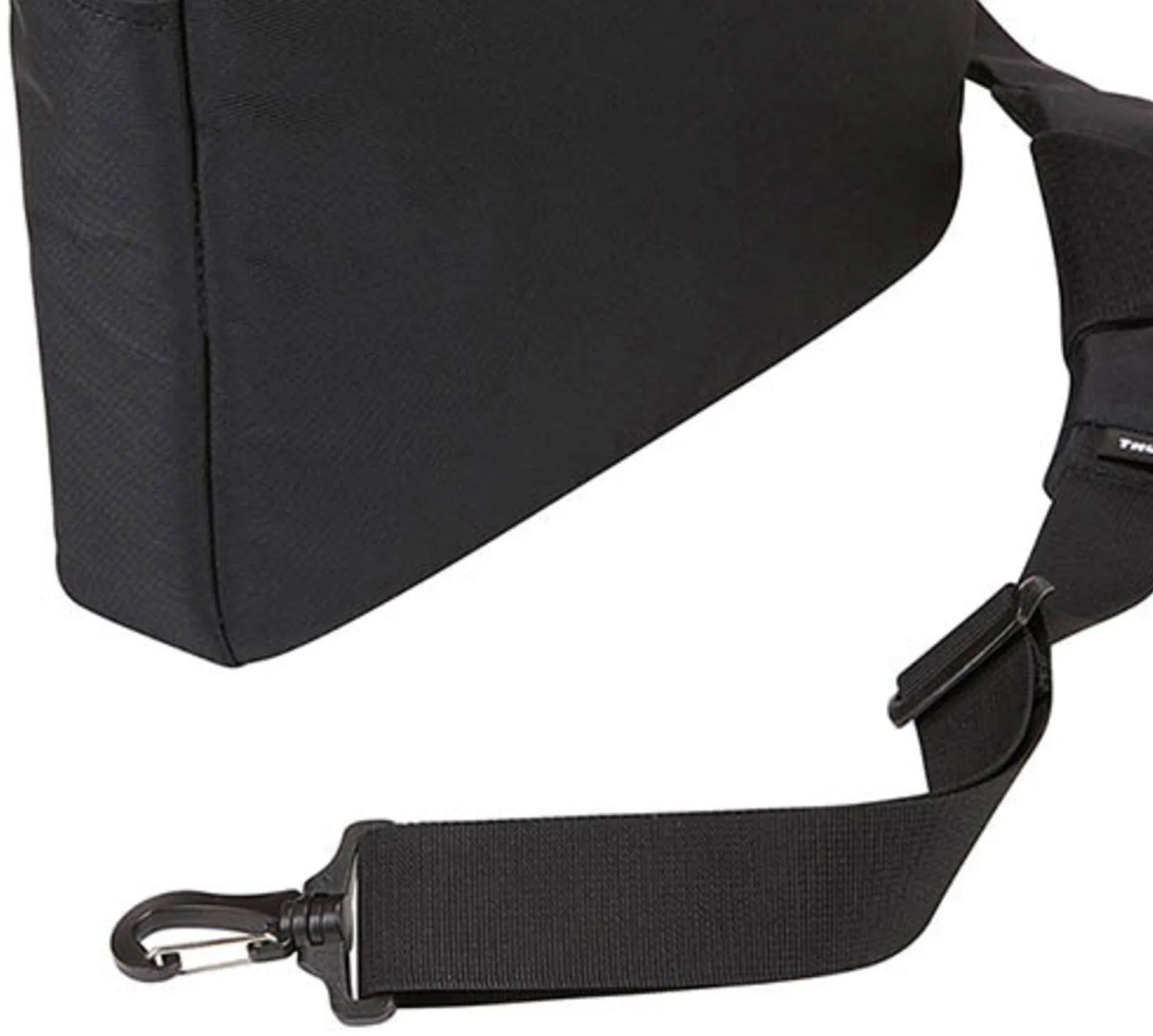 Subterra 13" - Umhängetasche 36 cm (black)