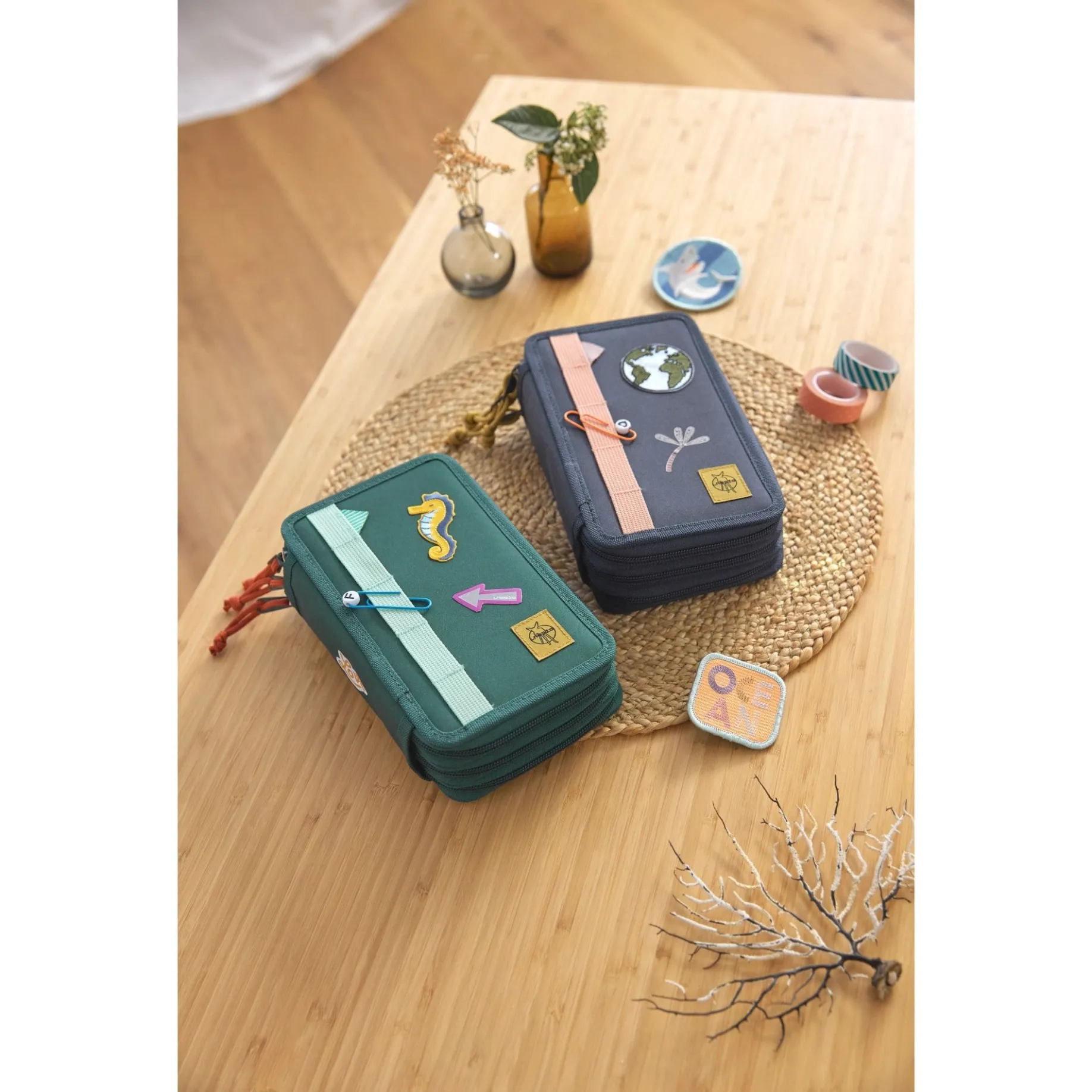 Triple Pencil Case - Mäppchen 21 cm befüllt (Dunkelgrün Ozean Edition)